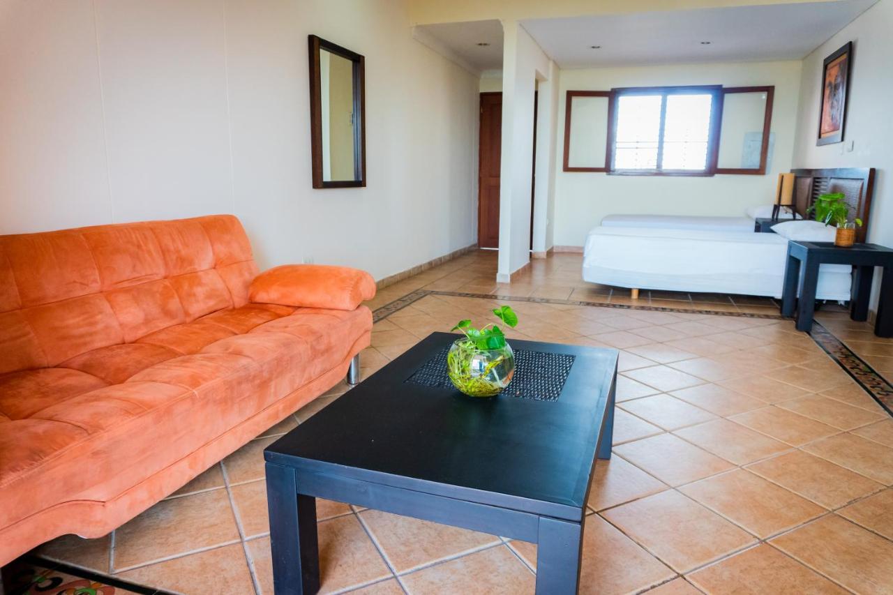 Hotel Penon Suites Girardot Zewnętrze zdjęcie