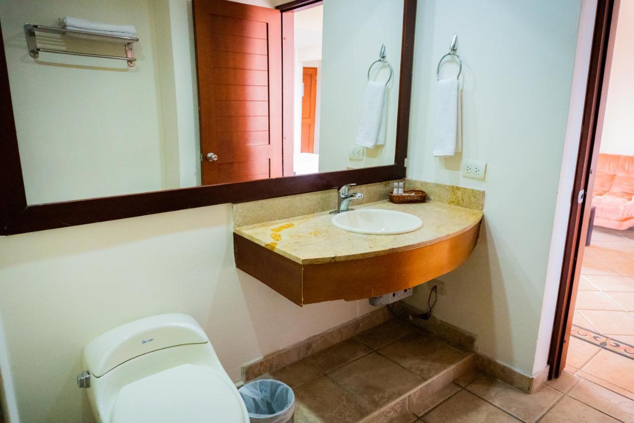 Hotel Penon Suites Girardot Zewnętrze zdjęcie
